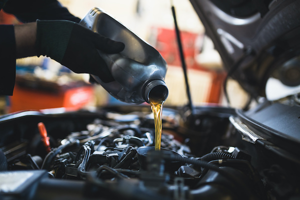 What is the Difference Between A Conventional, Semi-Synthetic, and Synthetic Oil Change?